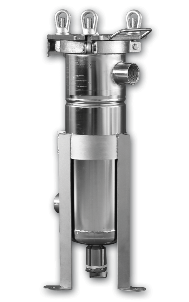 Stainless steel bag filter housings for industrial liquids