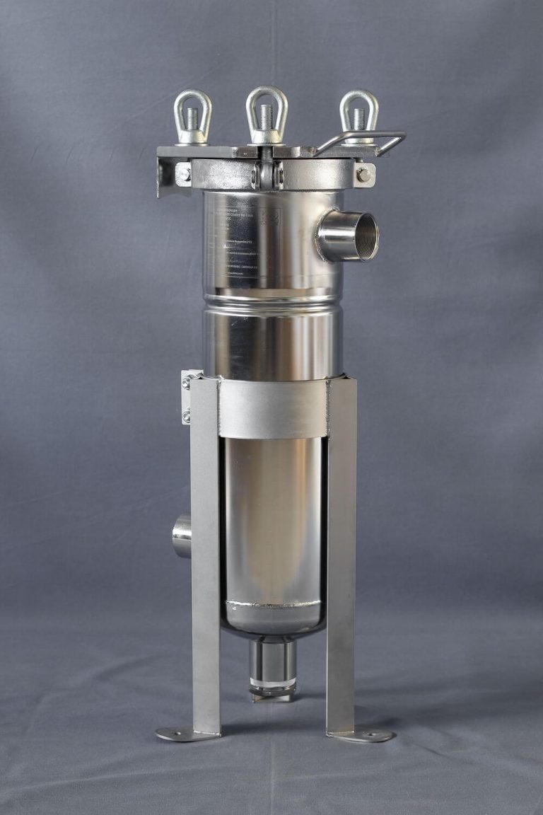 Stainless steel bag filter housing